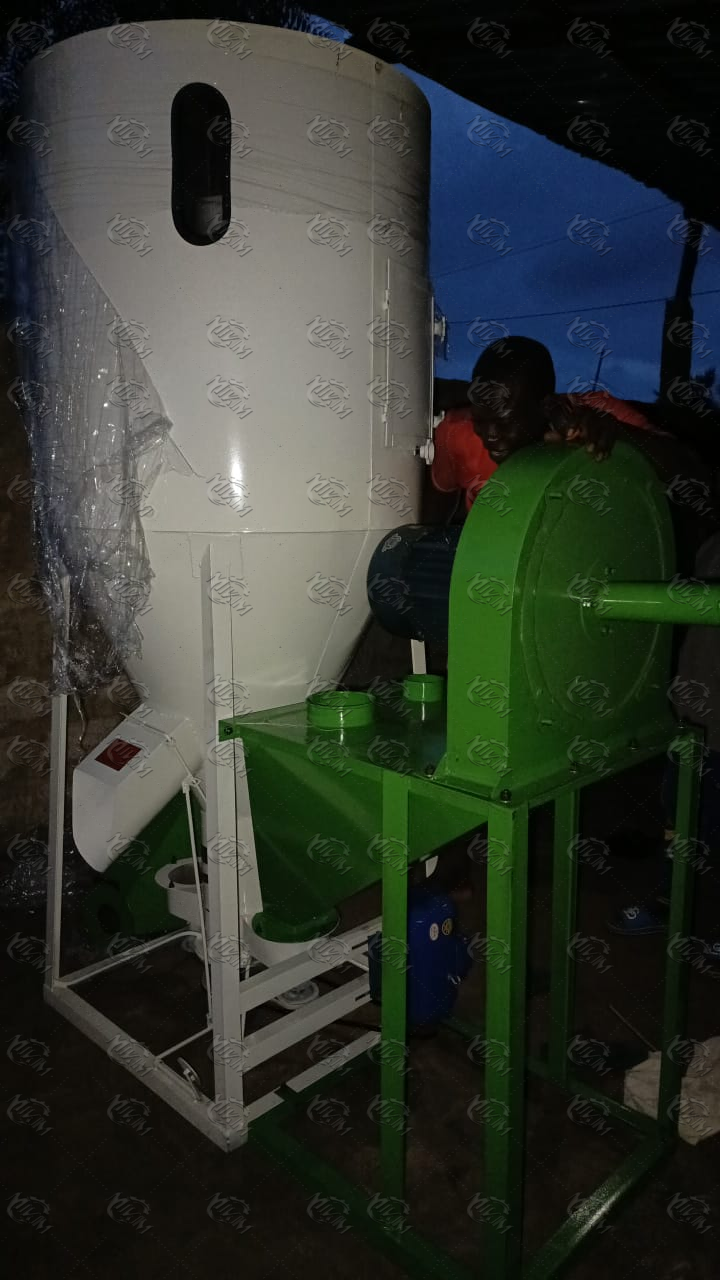 Latest company case about Nigeria Customer Case: 300–350 kg/h Dry Type floating fish feed pellet extruder machine Successfully Delivered