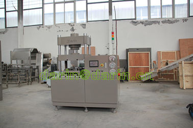 Pet Food Machinery Pet Chewing Bone With Cowhide , Pigskin Or Sheepskin As Material