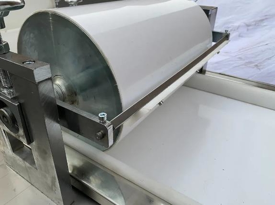 Automatic Peanuts Bar / Chocolate Bar / granola bar machine 200 - 400kg/hr
